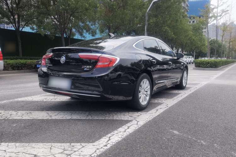 Used Buick LaCrosse 2018 30H Elite Edition
