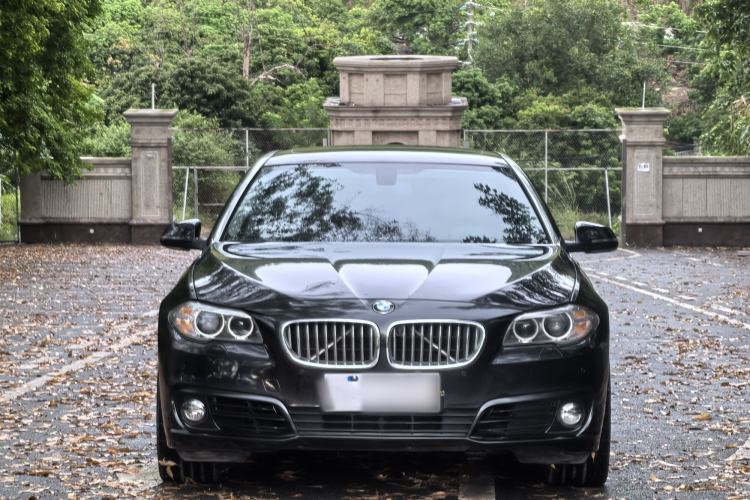 Used BMW 5 Series 2014 535Li Leading Model
