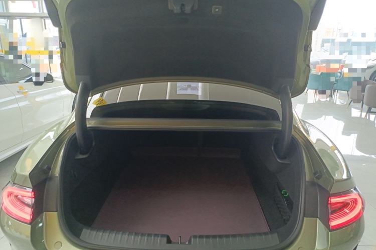 Used  SU7 2024 Rear-Drive Ultra-Long Range Advanced Pro-Level Intelligent Driving Version