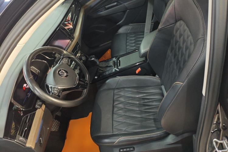 Used Volkswagen Passat 2019 380TSI Luxury Edition China VI Standard
