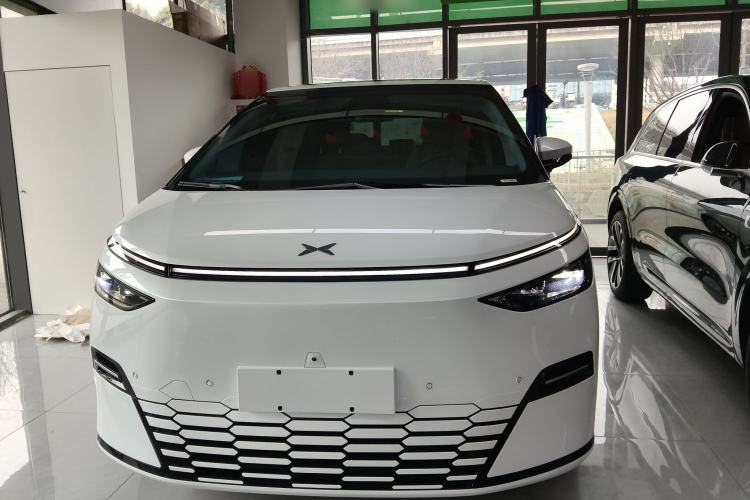 Used XPeng X9 2025 740 Ultra-Long Range Max
