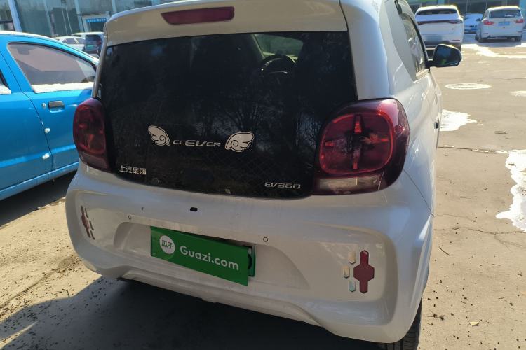 Used Roewe Clever 2021 302 km New Four-Seater Super-Efficient Version