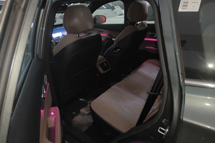 Used Chery Tiggo 8 PLUS 2025 290TGDI DCT Prestige 5-Seater
