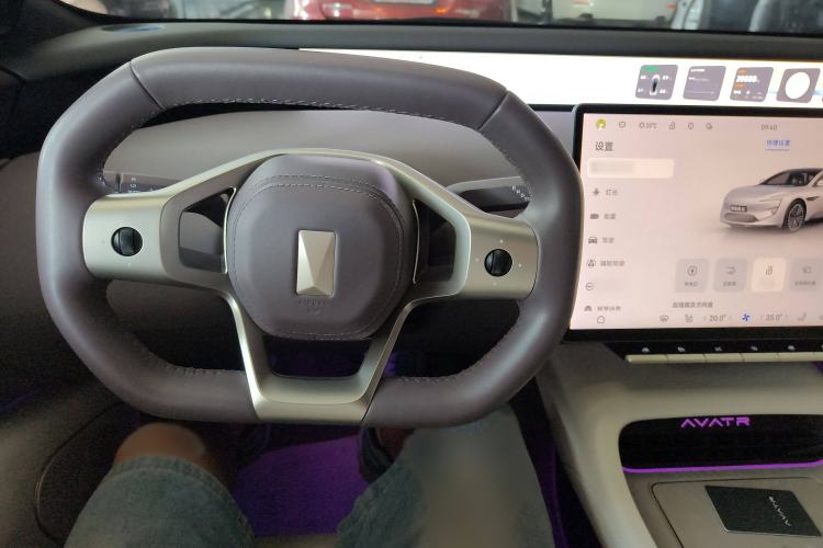 Used  12 2024 700 Three-Laser Rear-Wheel Drive Luxury Edition
