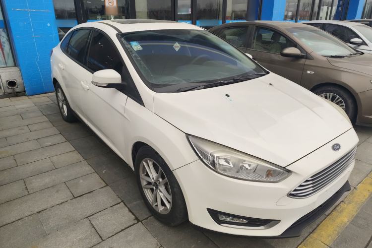 Used Ford Focus 2017 Sedan 1.6L Automatic Fashion Edition Smart Drive Version
