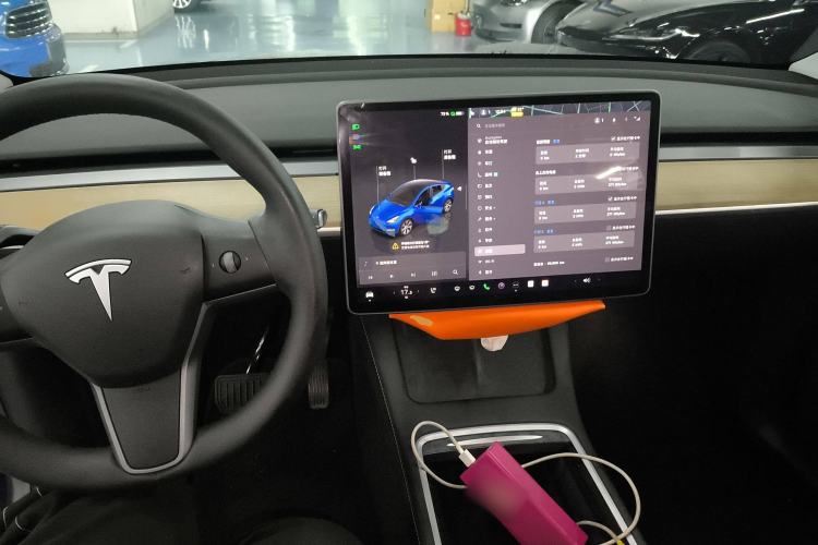 Used Tesla Model Y 2022 Long-Range All-Wheel-Drive Version
