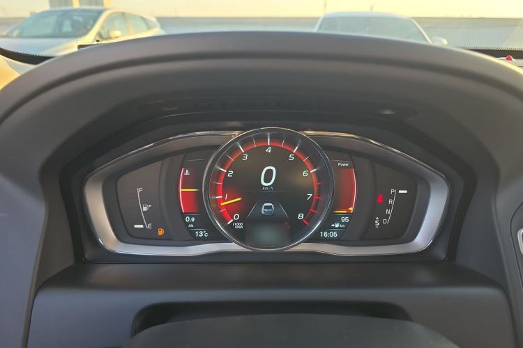 Used Volvo XC60 2015 T5 AWD Zhiyuan Edition
