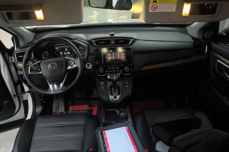 Used Honda CR-V 2017 240TURBO CVT Front-Wheel Drive Fashion Edition