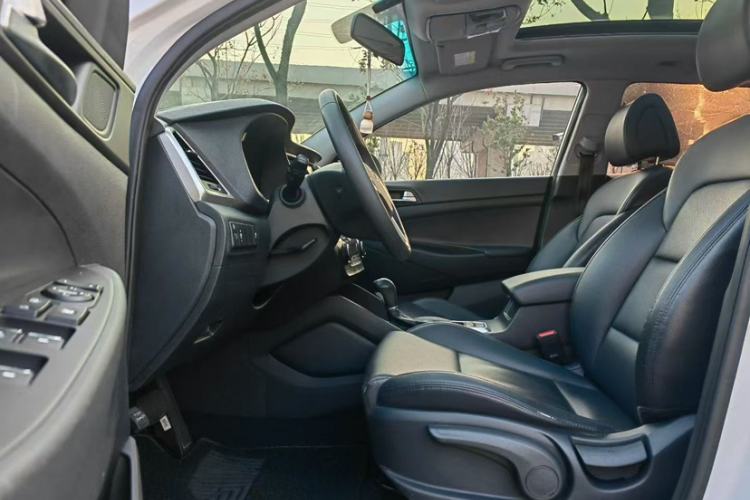 Used Hyundai Tucson 2015 1.6T Dual-Clutch Two-Wheel-Drive Smart Model