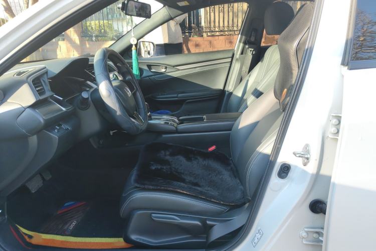 Used Honda Civic 2021 HATCHBACK 220TURBO CVT New Trendsetter
