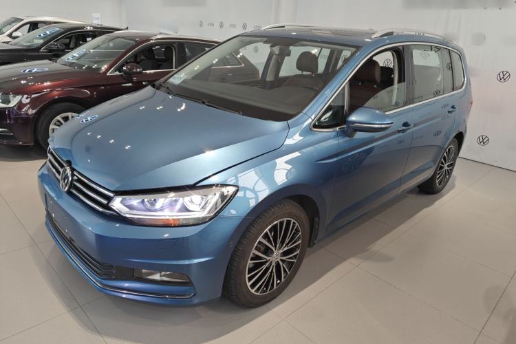 Used Volkswagen Touran 2016 Volkswagen Touran L 330TSI DSG Luxury Edition