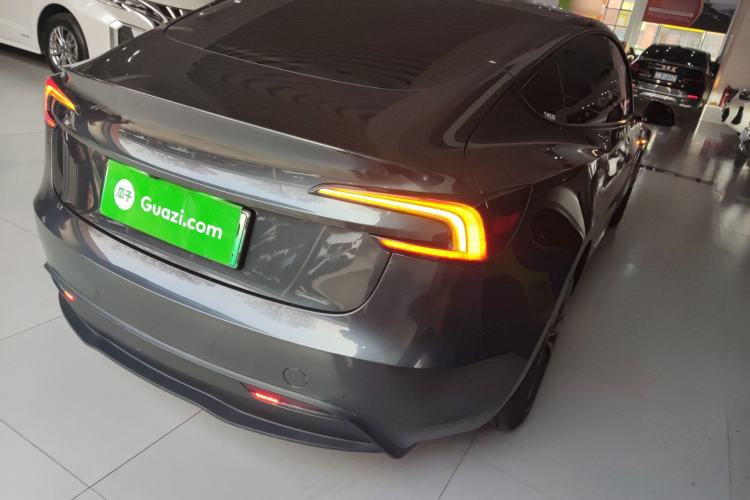 Used Tesla Model 3 2023 Rear-Wheel-Drive Version
