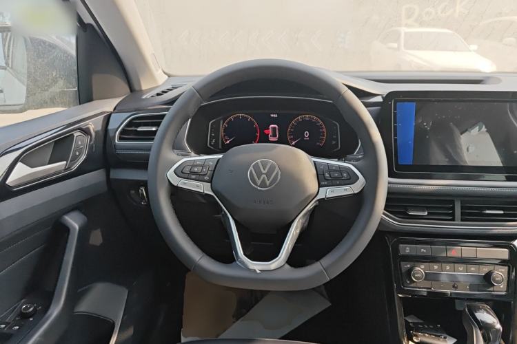 Used Volkswagen Tharu 2025 NewRui 300TSI Prestige Edition