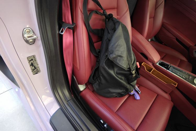 Used Porsche 718 2016 Cayman 2.0T
