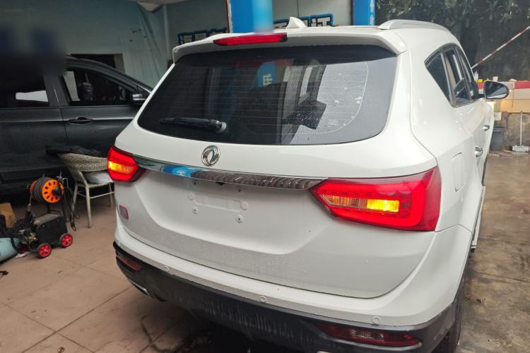 Used Dongfeng Fengon 580 2020 1.5T Manual Luxury Version
