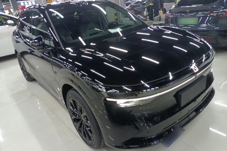 Used Zeekr 7X 2025 100 kWh Long-Range Rear-Wheel Drive with Intelligent Driving Features
