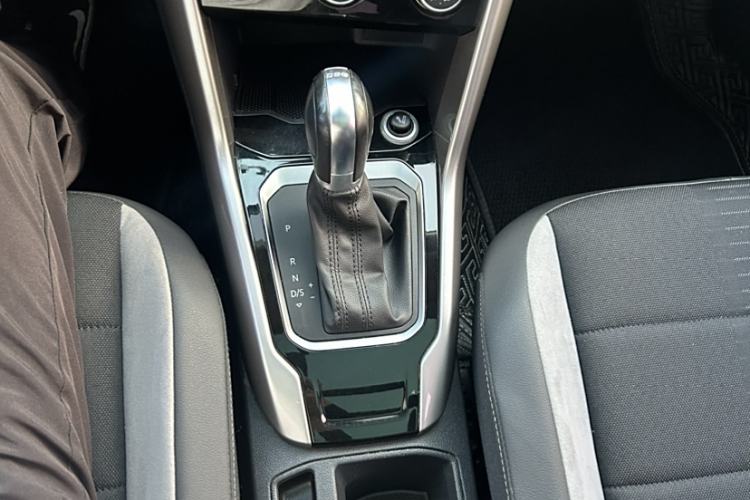 Used Volkswagen T-ROC 2020 230TSI DSG Two-Wheel Drive Advanced Version