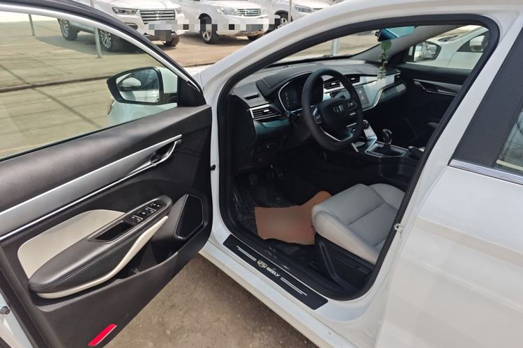 Used Geely Auto Binray 2018 14T Manual Colorful Edition