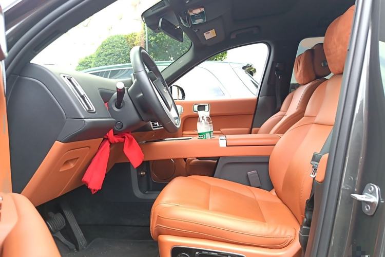 Used Li Auto L8 2023 Pro Model
