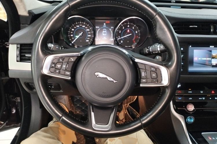 Used Jaguar XFL 2018 XFL 2.0T 200PS Luxury Edition
