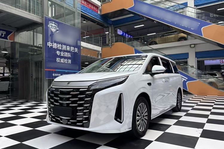 Used BYD Xia 2025 DM-i 1.5T 180km Beyond Edition
