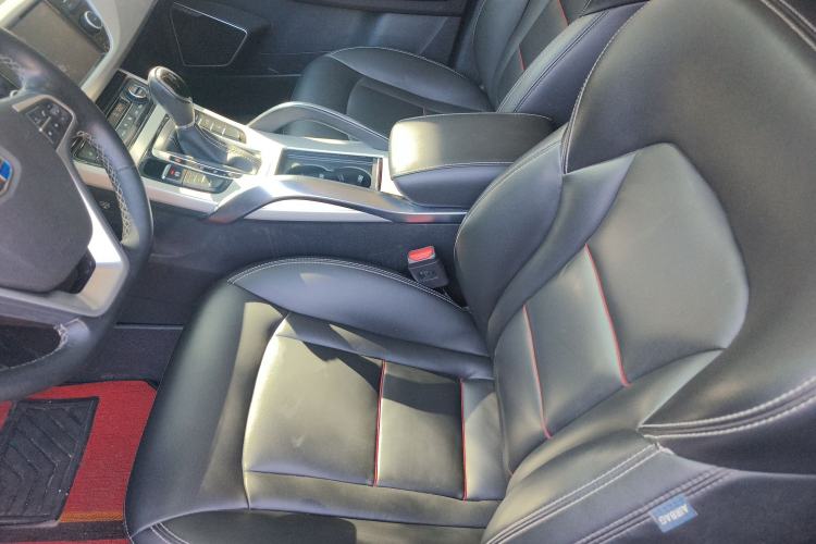 Used Geely Auto Emgrand X7 Sport 2018 1.8TD Automatic Two-Wheel Drive Smart Connect 4G Internet Edition