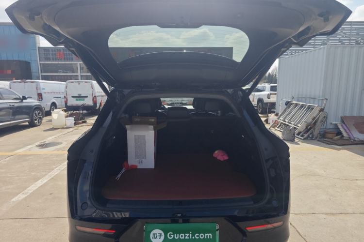 Used Zeekr 7X 2025 100 kWh Long-Range Rear-Wheel Drive with Intelligent Driving Features