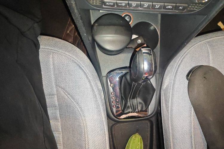 Used Volkswagen Polo 2012 1.6L Cross Polo Automatic Transmission
