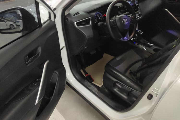 Used Toyota Corolla Cross 2023 Dual-Motor 2.0L Pioneer Edition
