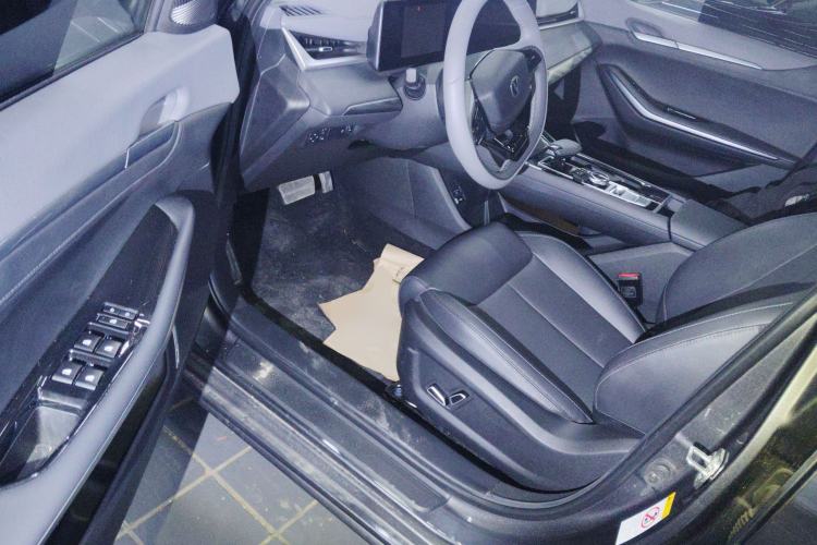 Used Changan Ruicheng PLUS 2023 1.5T DCT Prestige Edition
