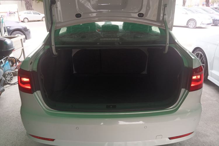 Used Volkswagen Lavida 2013 Revised Version 1.4 TSI DSG Comfort Edition