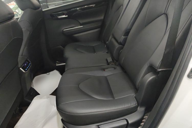 Used Toyota Highlander 2022 Dual-Engine 2.5L Four-Wheel Drive Prestige Version 7 Seats
