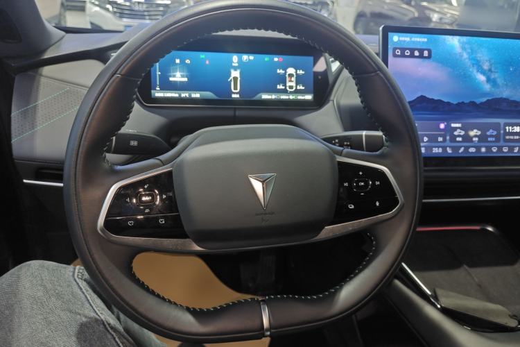 Used  SL03 2023 200Max Range-Extended Version