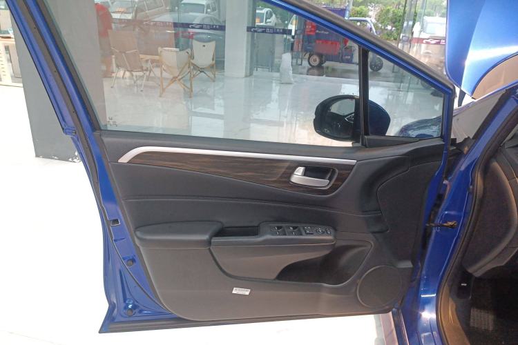 Used Honda Jade 2017 1.8L automatic Comfort version 5 seats
