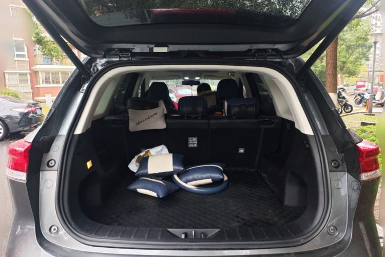 Used Oshan X7 PLUS 2022 1.5T Blue Whale Edition Automatic Geeker Navigation Model
