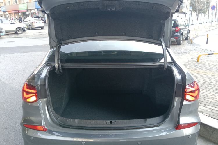 Used Chevrolet Monza 2020 320 Automatic Enjoyment Edition