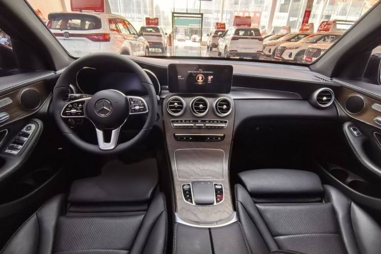 Used Mercedes-Benz GLC 2022 Second Facelift GLC 260 L 4MATIC Luxury Edition
