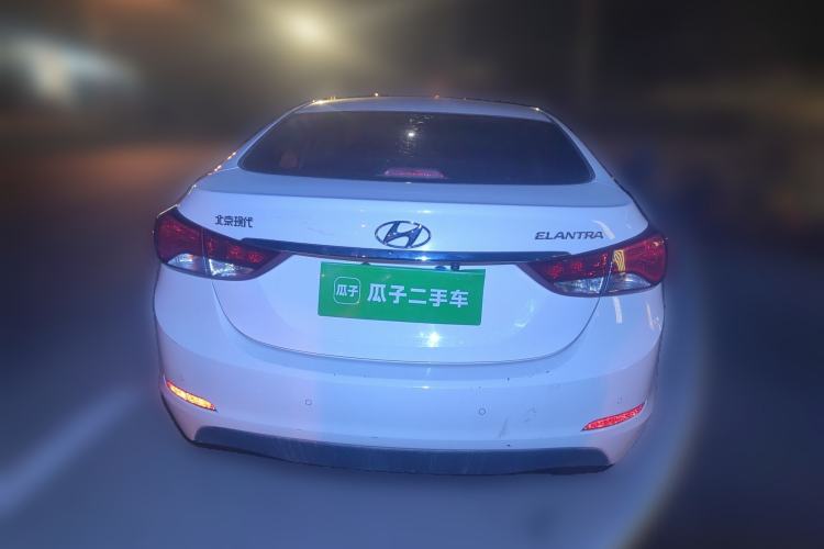 Used Hyundai Elantra (5th Generation / Langdong) 2016 1.6L Automatic Smart Version
