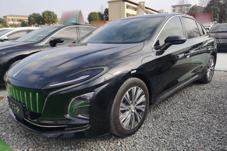 Used Hongqi E-QM5 2022 431 km Charge & Enjoy Edition