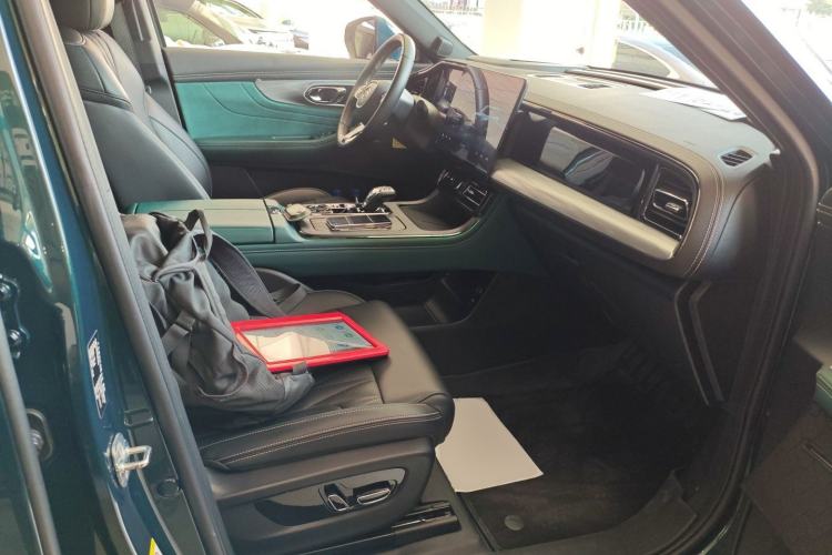 Used GAC Trumpchi GS8 2022 Dual-Engine Series 2.0TM Two-Wheel Drive Prestige Edition (7 Seats)