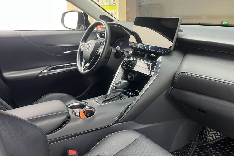 Used Toyota Venza 2022 2.0L CVT Two-Wheel Drive Prestige Edition
