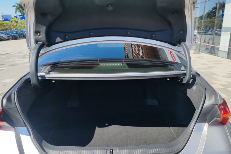 Used Toyota Avalon 2019 2.5L Touring Premium Version China VI Standard
