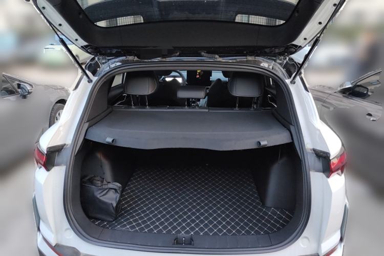 Used Geely Auto Coolray 2025 Bin Yue L 1.5T DCT Starlight Edition