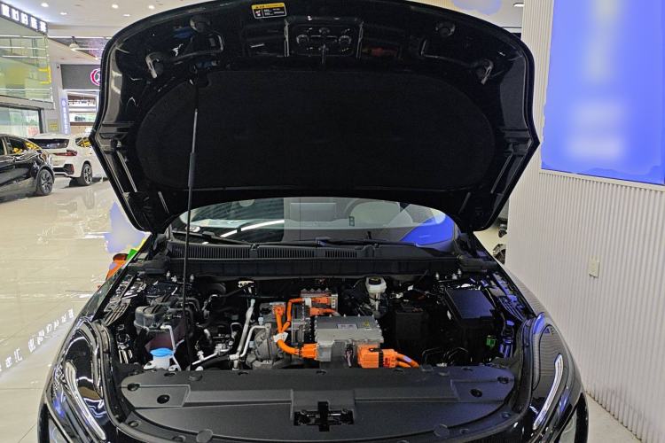 Used Hongqi E-QM5 2023 Base Travel Edition