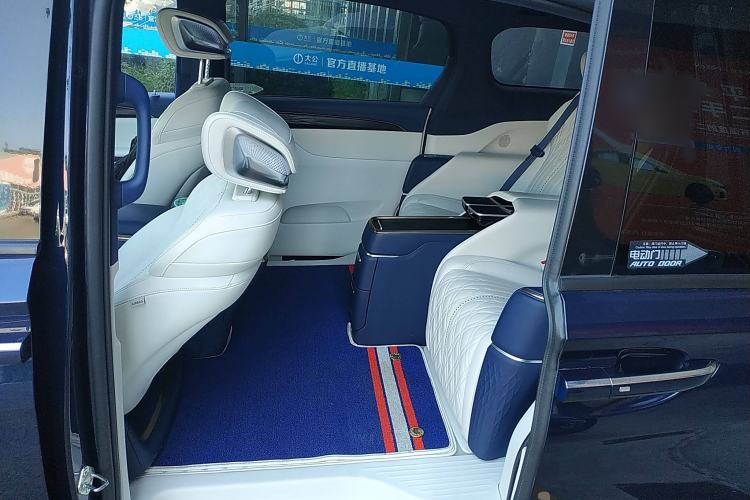 Used Buick GL8 2020 Avenir Avia Four-Seat Luxury Edition
