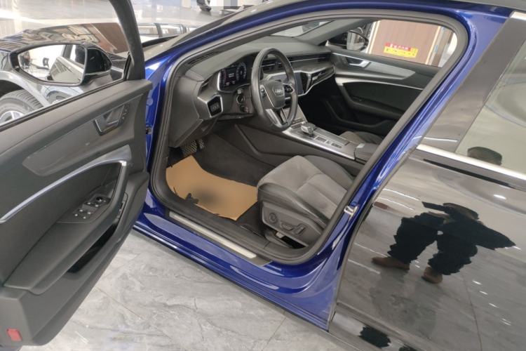 Used Audi A6L 2019 40 TFSI Luxury Dynamic Model
