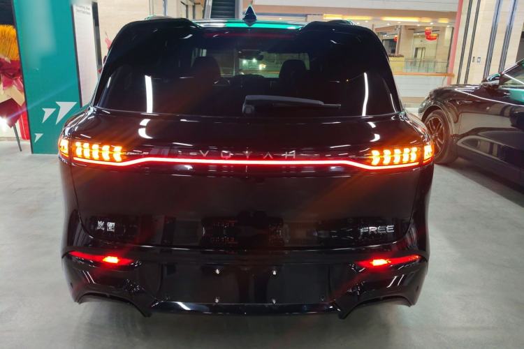 Used VOYAH FREE 2025 318 318 km Rear-Drive Touring Edition