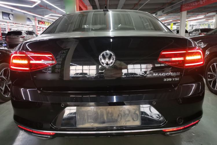 Used Volkswagen Magotan 2018 330TSI DSG Luxury Model
