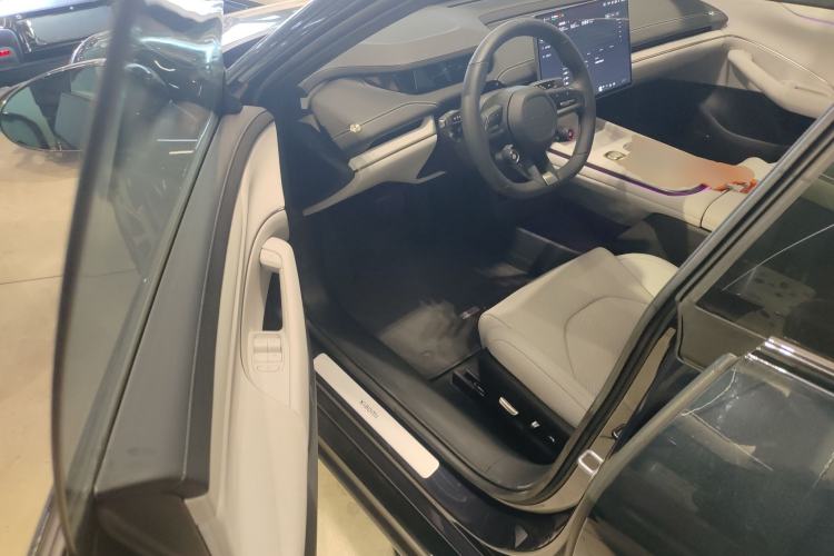 Used  SU7 2024 Rear-Drive Long-Range Intelligent Driving Version