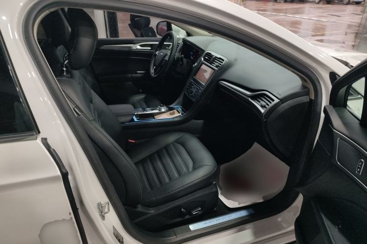 Used Ford Mondeo 2017 EcoBoost 200 Stylish Model
